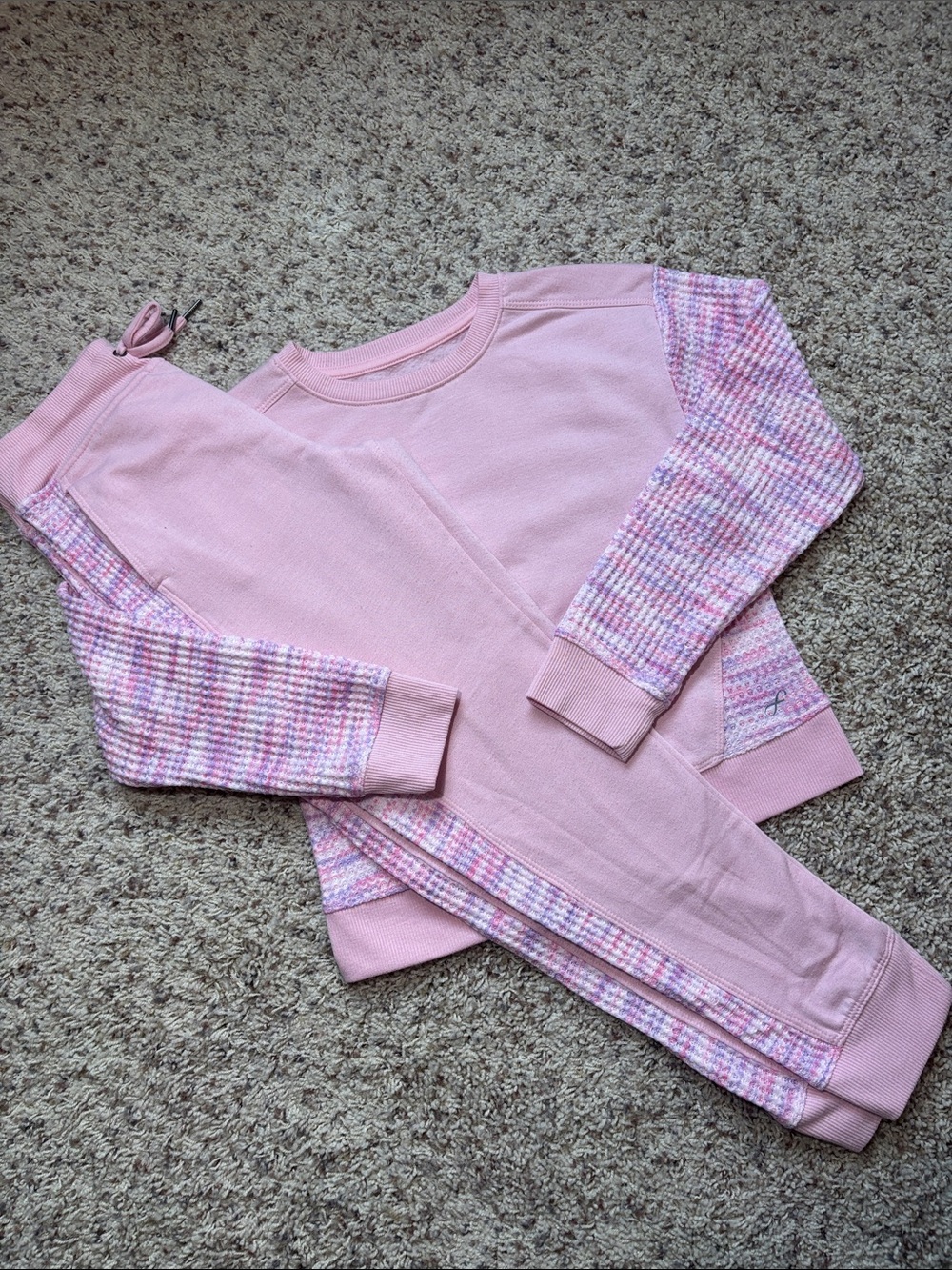 Freely Girls Crewneck and Sweatpants